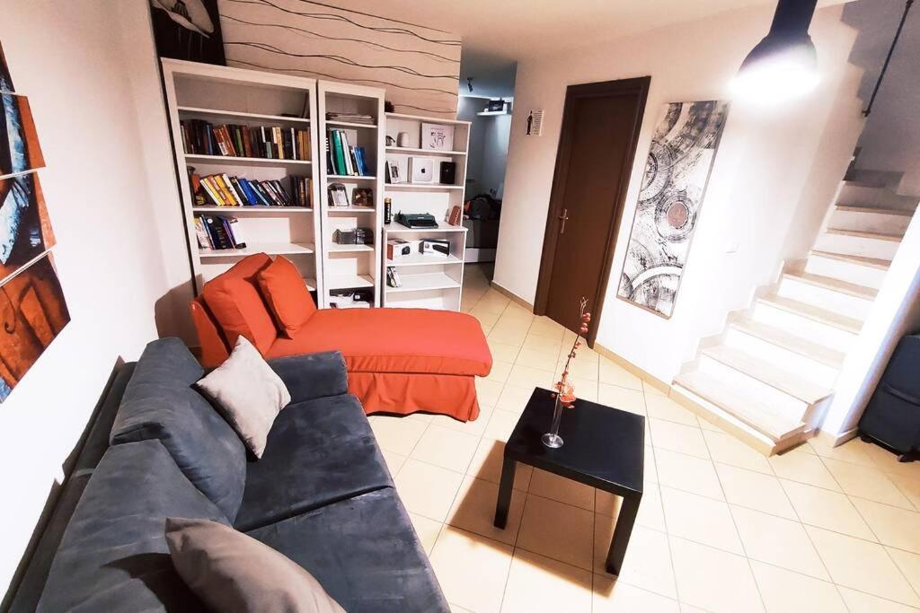 Large House 3 Floors City 'N Sea Vitinia ภายนอก รูปภาพ