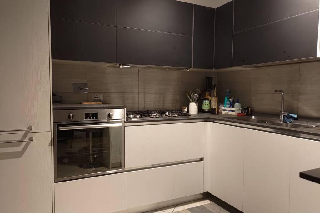 Large House 3 Floors City 'N Sea Vitinia ภายนอก รูปภาพ