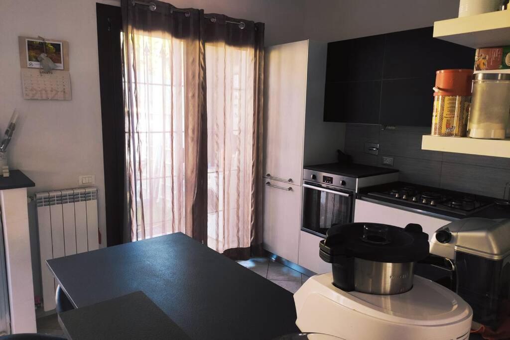 Large House 3 Floors City 'N Sea Vitinia ภายนอก รูปภาพ